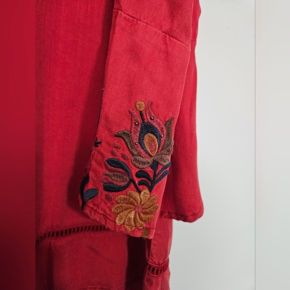 Billy T Red Embroidered Cold Shoulder Top - Picture 3 of 7